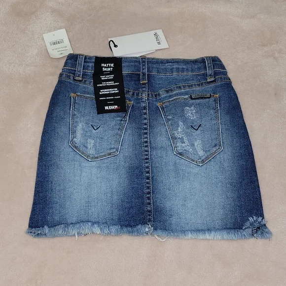 Girls Hudson Denim Skirt NWT - Picture 2 of 4